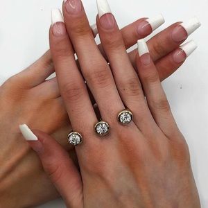 Genuine Australian Crystal Swarovski ring. NWOT.